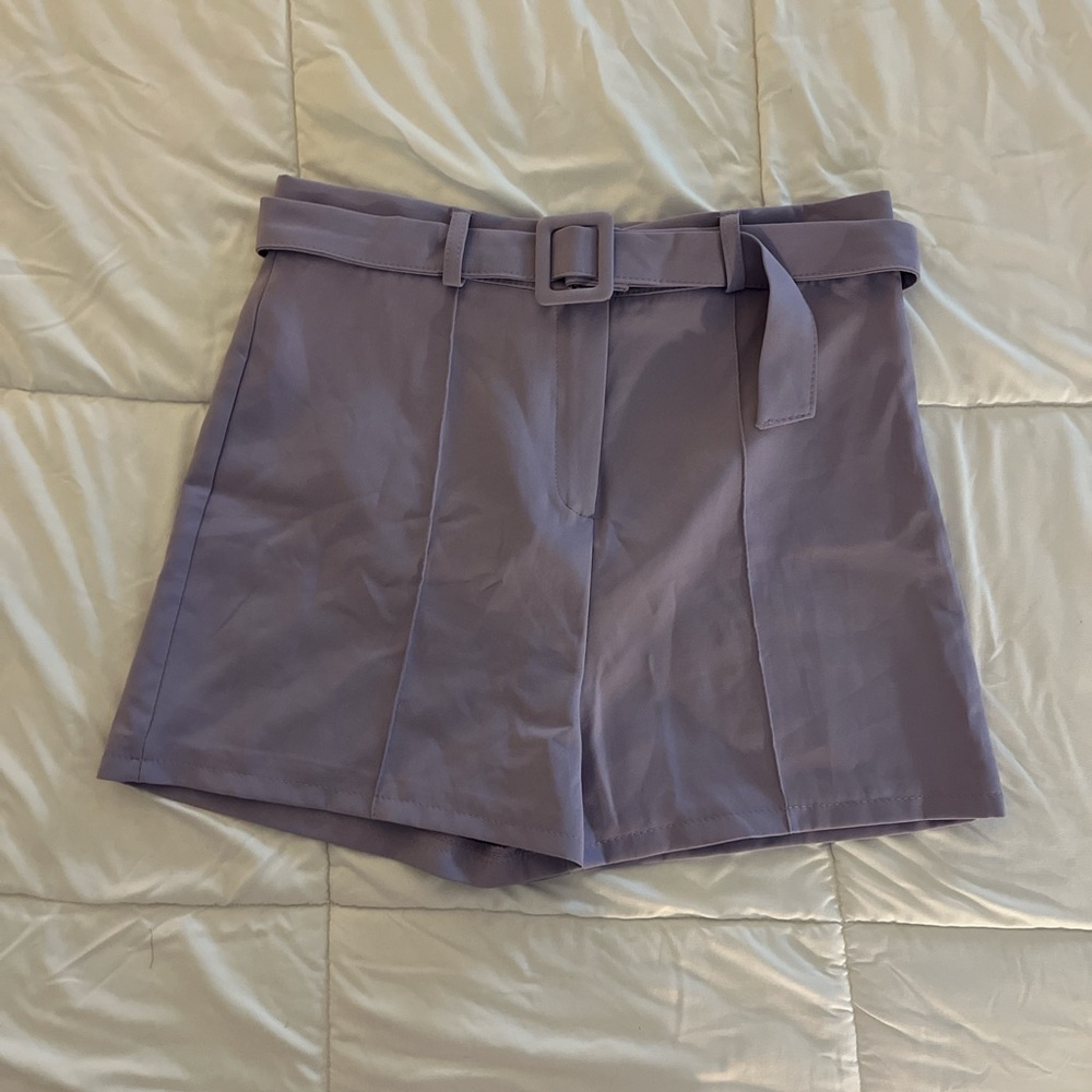 Boohoo High Waist Belted Shorts in Lavender